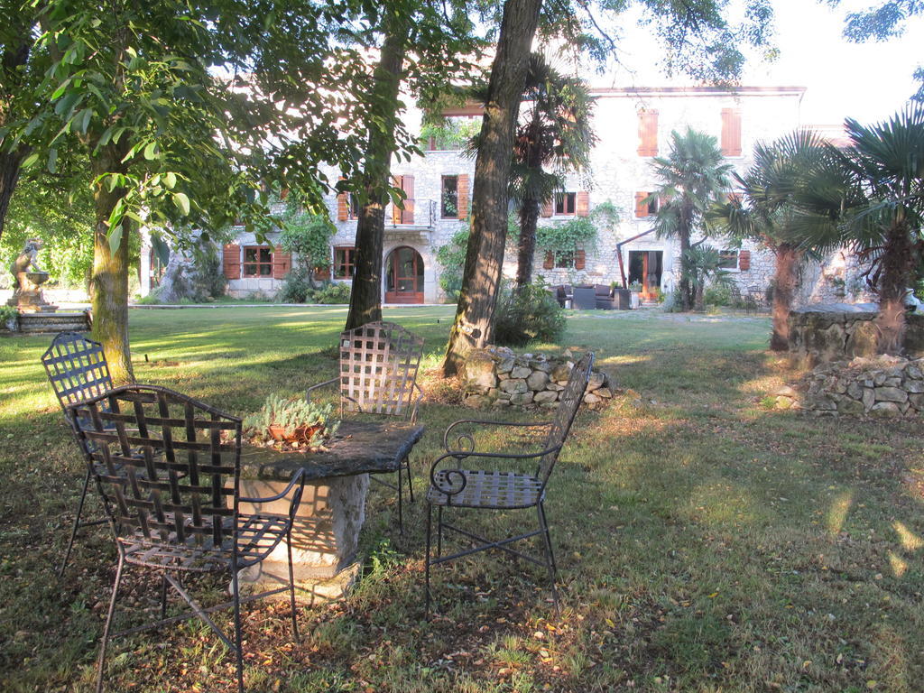 Villa Castello Rausch Valkarin Exterior photo