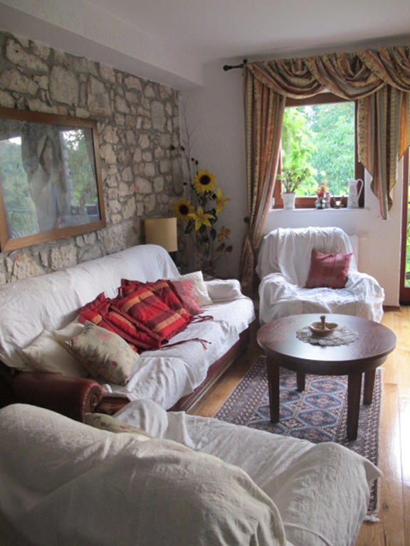 Villa Castello Rausch Valkarin Room photo